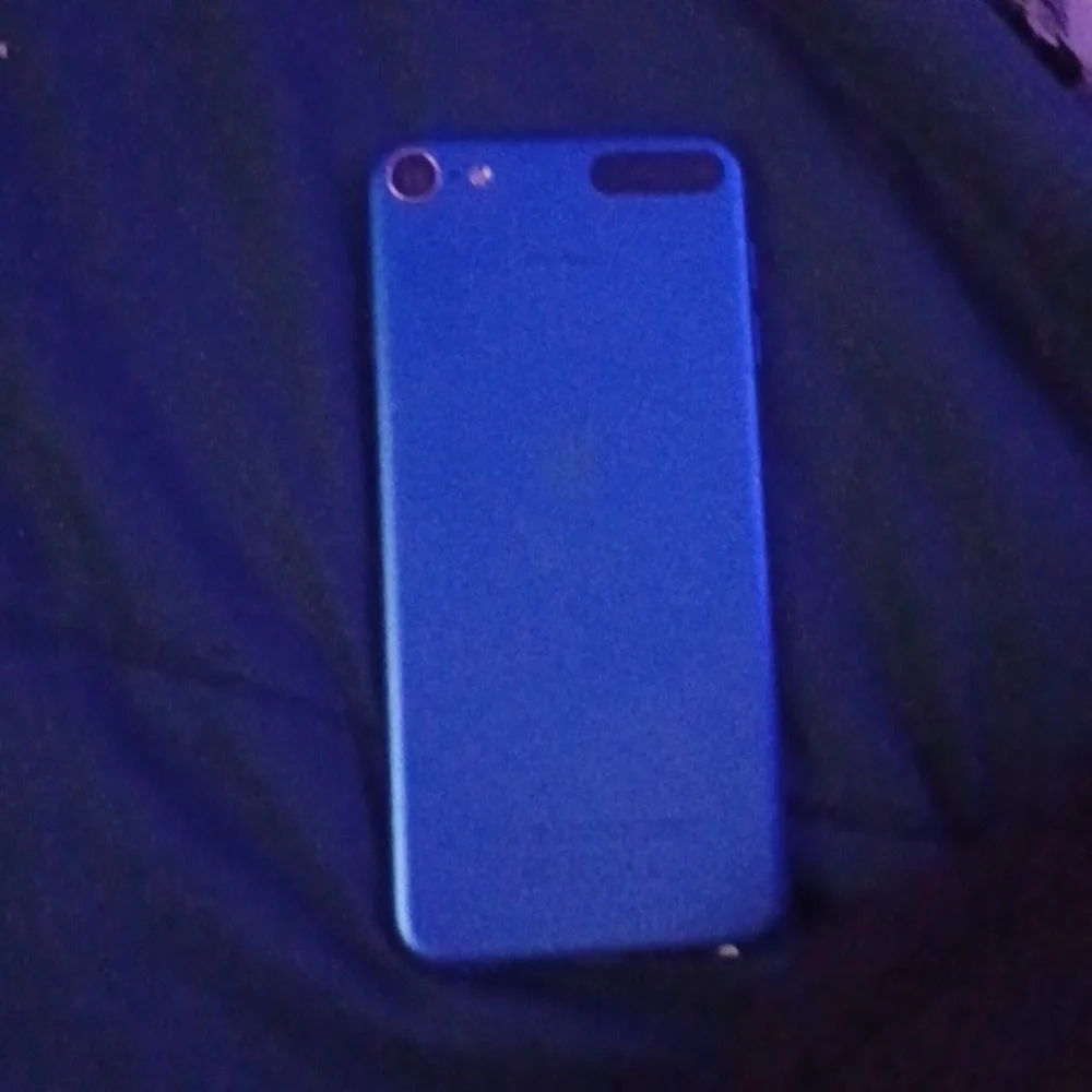 Ipod - Picture 2 of 3